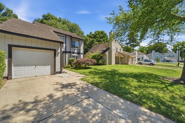 Building Photo - 1810 Delaney St