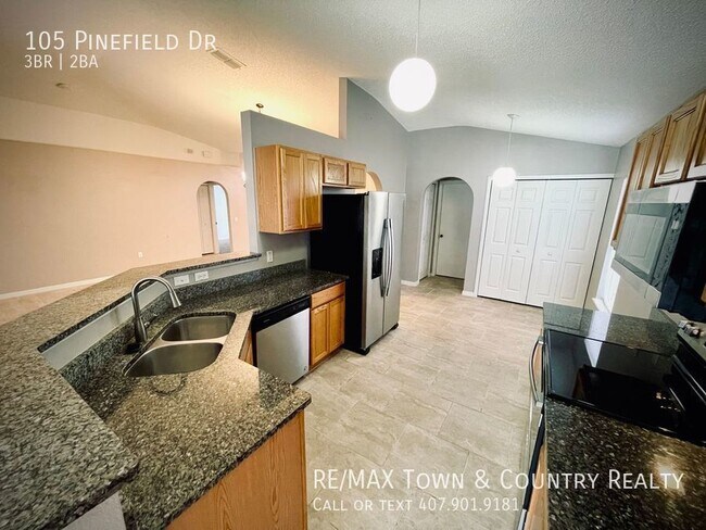 Building Photo - Celery Lake Rental