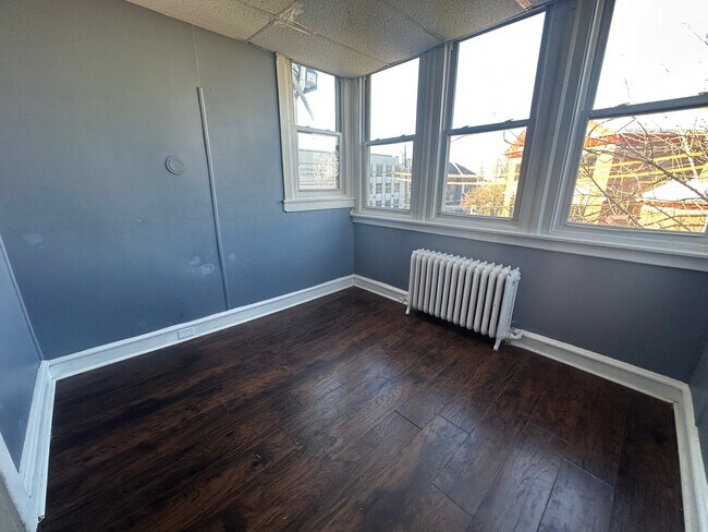 Foto del edificio - 4507 Disston St