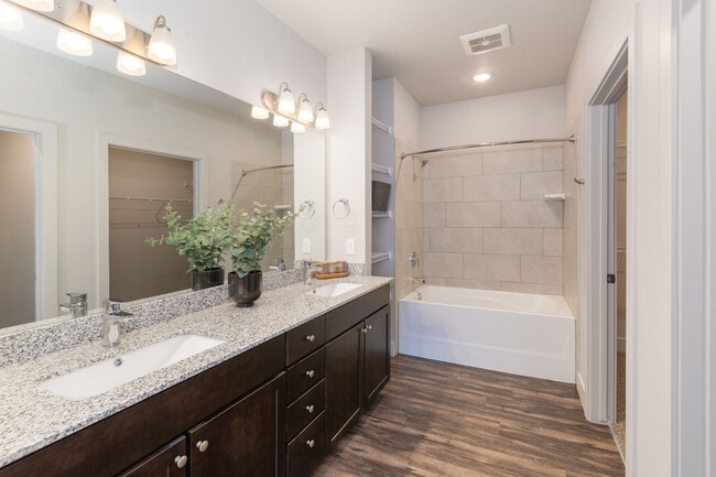 Building Photo - Marq at Monument Ridge