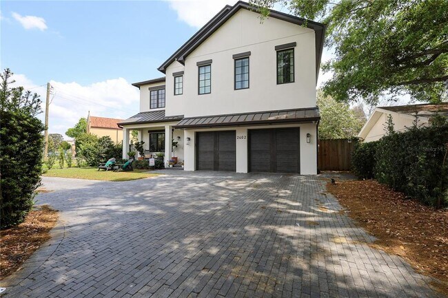 Foto del edificio - 2402 W Parkland Blvd