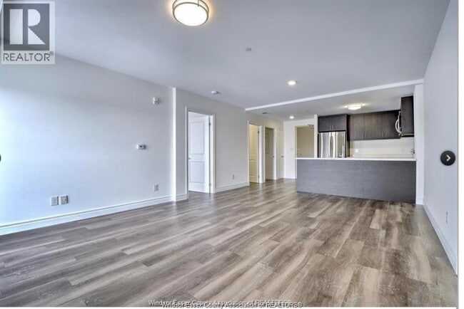 Building Photo - 1611 Banwell Rd