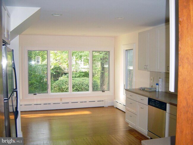 Foto del edificio - 4602 De Russey Pkwy