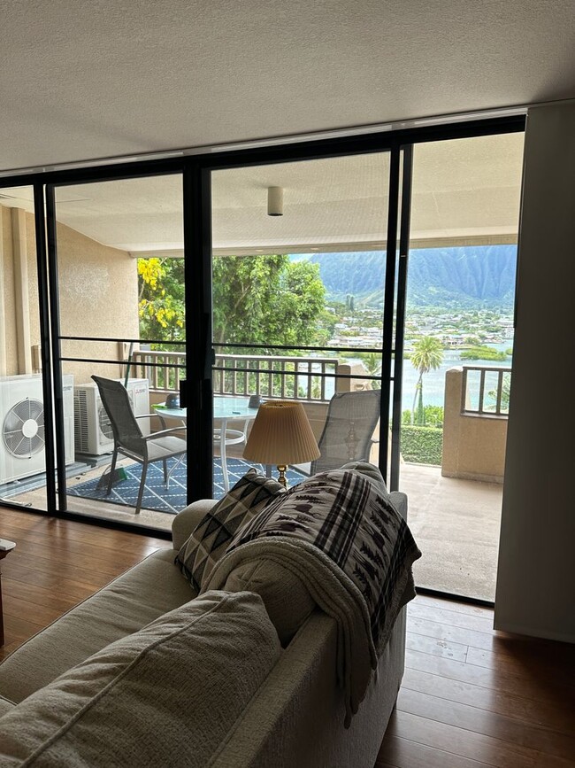 Building Photo - Pohakea Point 2 Bed w/Amazing Views