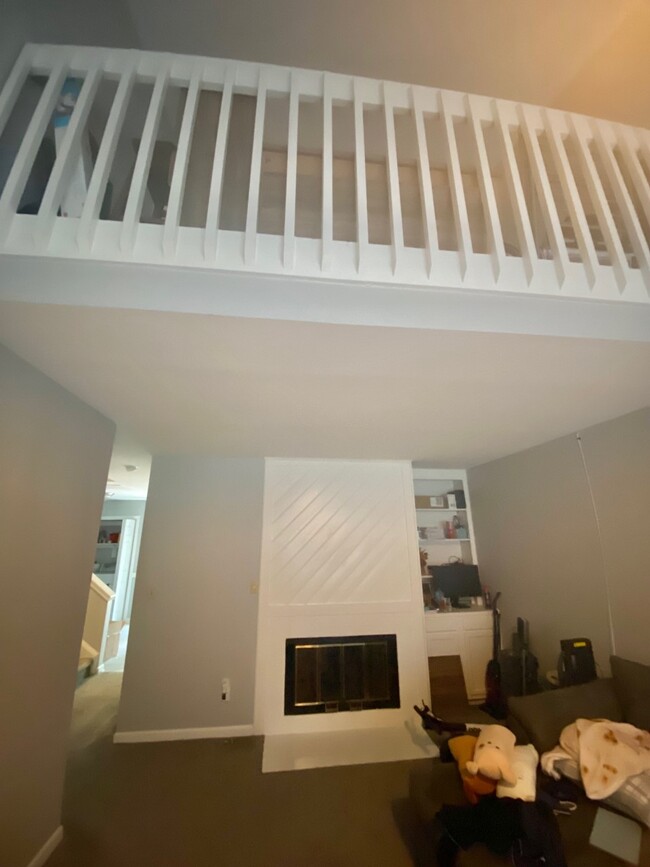 Building Photo - 4311 Kaplan Dr