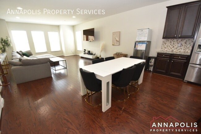 Foto del edificio - 7830 Bakers Creek Ln