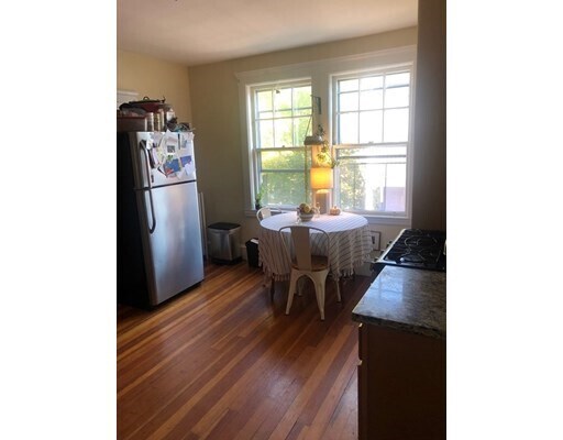 Building Photo - 9 Stedman St