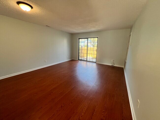 Foto del edificio - 1731 41st St