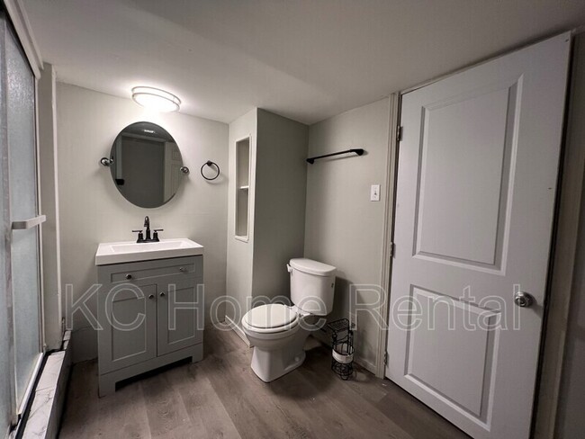 Foto del edificio - 5910 N Park Ave