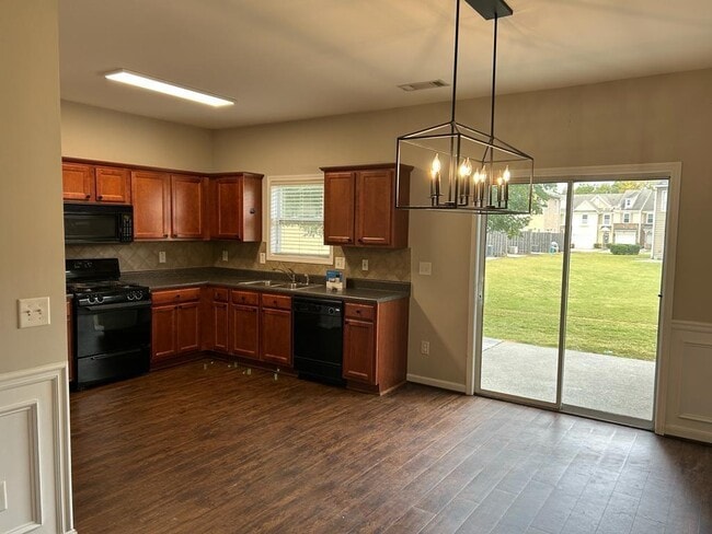 Building Photo - 2074 Lakeshore Overlook Cir NW