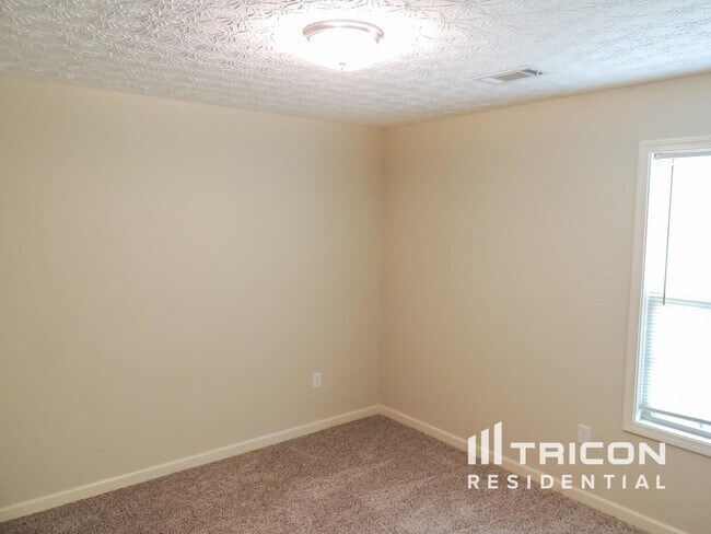 Foto del edificio - 1028 Weatherwood Pl NE