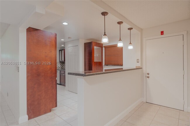 Foto del edificio - 2700 Coral Springs Dr
