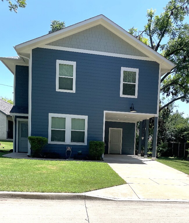 Foto del edificio - 600 Barnes St