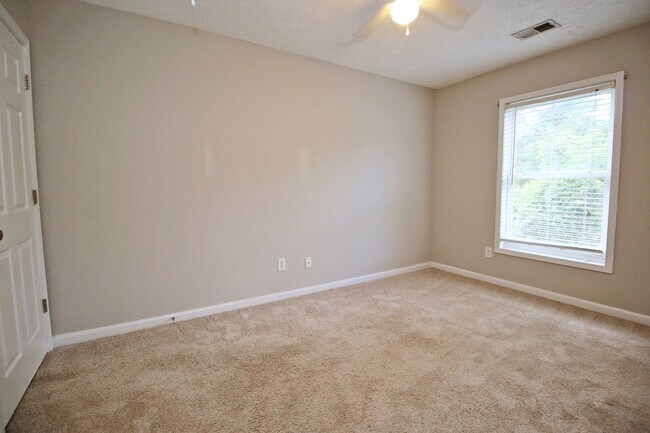 Foto del edificio - PRE-LEASING for 2026 3 Bedroom, 2.5 bath -...