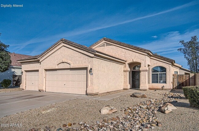 Building Photo - 658 E Ranch Rd