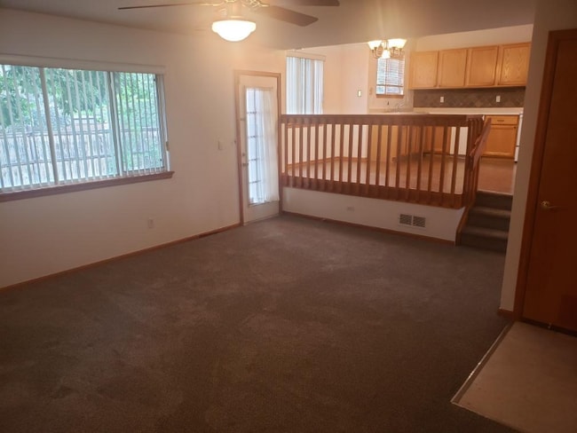 Building Photo - 9516 S Castle Ridge Cir