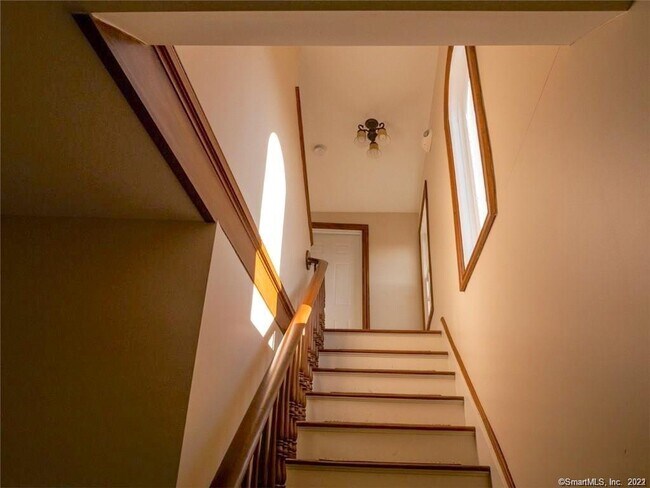 Building Photo - 467 Quinnipiac Ave