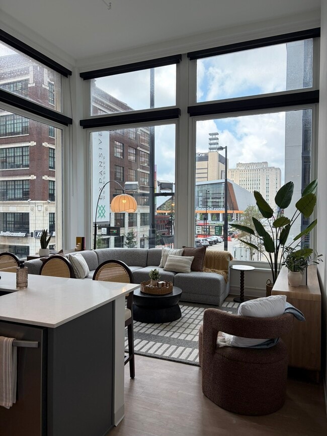 Building Photo - Textile Lofts