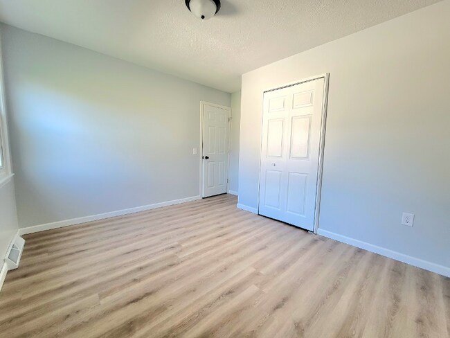 Foto del edificio - 2933 Daleford Ave NE