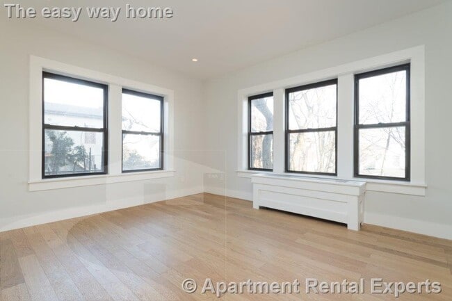 Foto del edificio - 123 Highland Ave