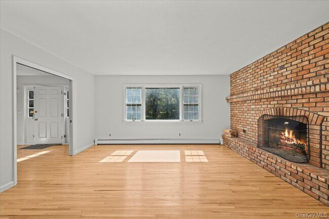 Foto del edificio - 520 Croton Falls Rd
