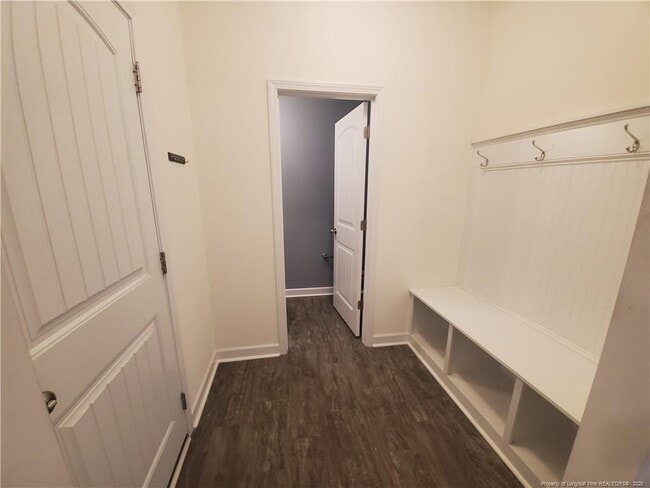 Building Photo - 1717 Cherrypoint Dr