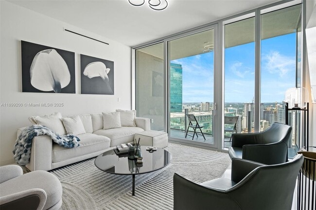 Foto del edificio - 300 Biscayne Blvd Way
