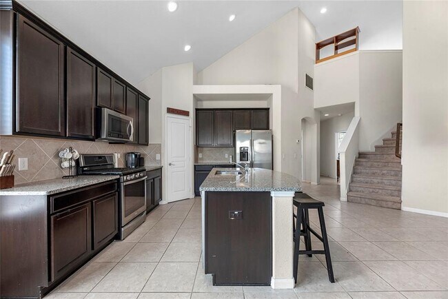 Foto del edificio - 16644 Conner Creek Ln