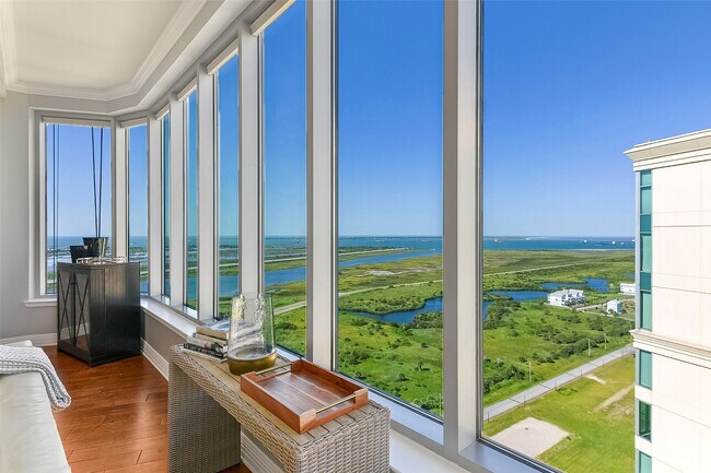 Foto del edificio - 801 E Beach Dr