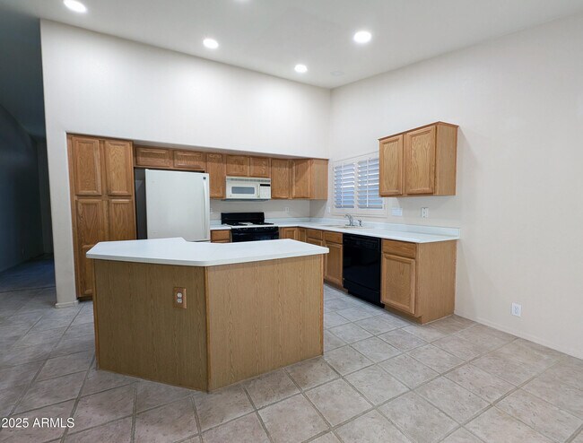 Foto del edificio - 9207 W St John Rd