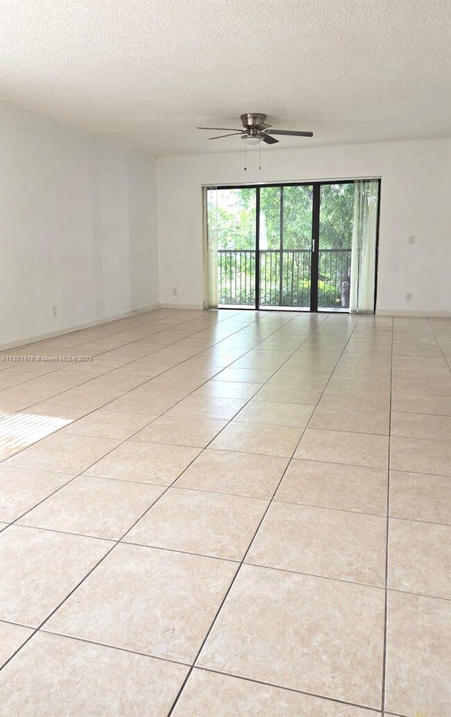 Building Photo - 16541 Blatt Blvd