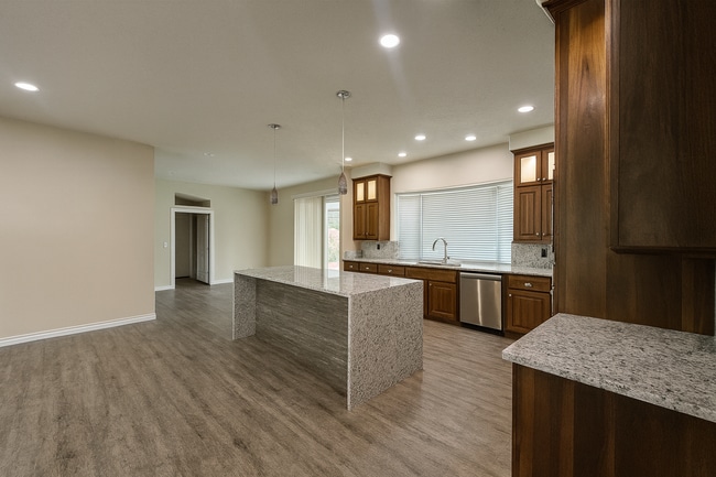 Building Photo - Fully Remodeled Home in West Kennewick – Pets Welcome