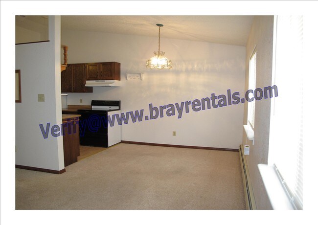 Building Photo - 3289 N Good Hope Cir