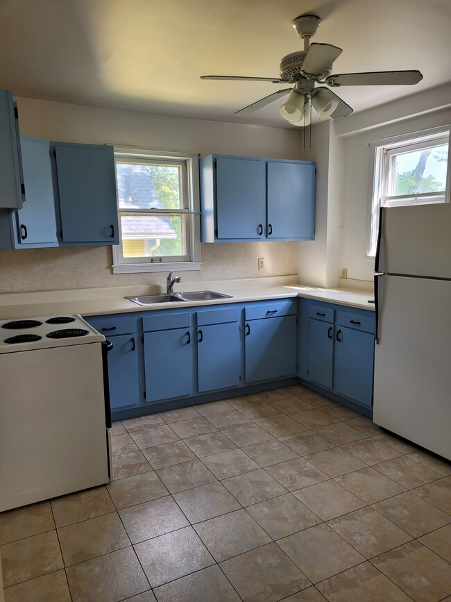 Kitchen - 598 Crosby St