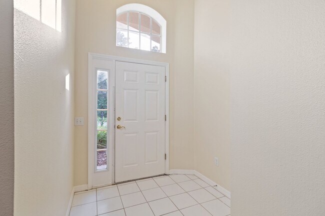 Foto del edificio - 4 bed, 2 Bath New Tampa Home for Lease!