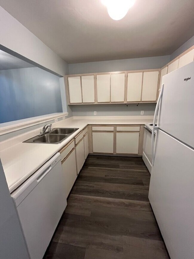 Foto del edificio - Comfortable and Convenient 3 Bedroom Townhome in Wilmington, NC