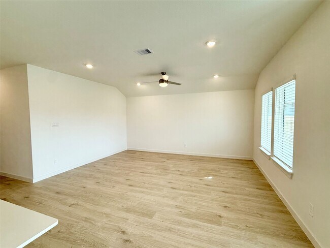 Foto del edificio - 30751 Wicklow Gdns Dr