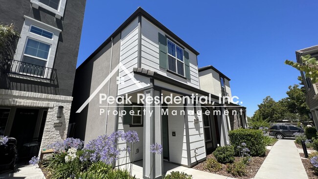 Photo - Newer 3bd/2.5ba West Sacramento Home with 2 Car Garage!