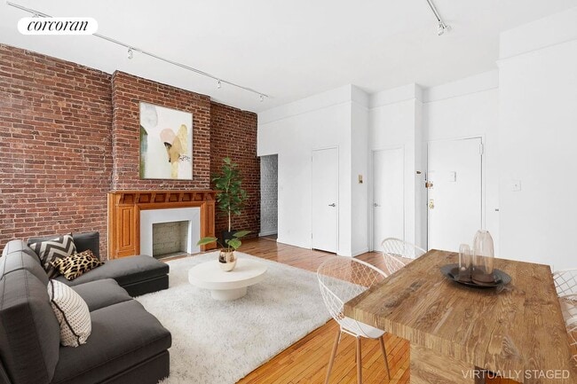 Building Photo - 127 W 81st St