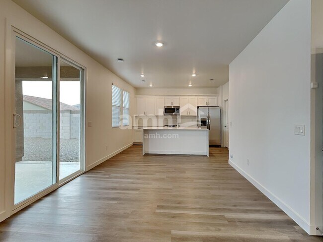 Building Photo - 20177 W Thomas Rd