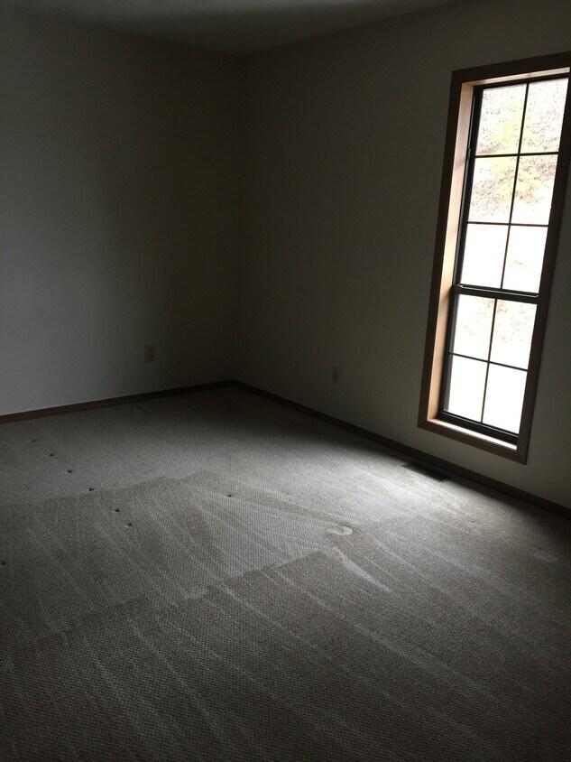 Building Photo - 106 Anderson Dr