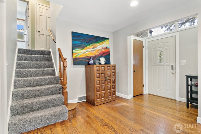 Foto del edificio - 813 Cedar Ln
