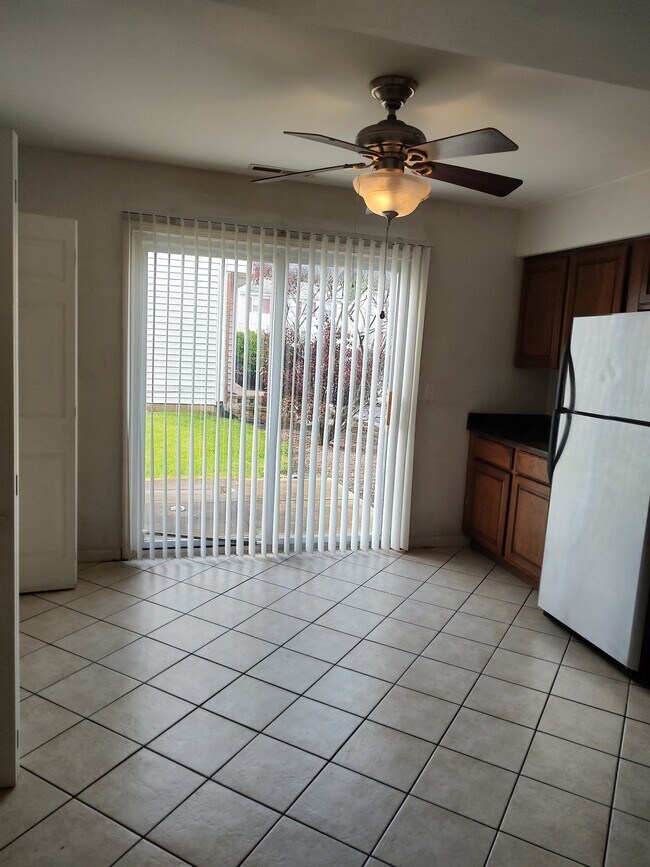 Foto del edificio - 1233 Marywood Ct