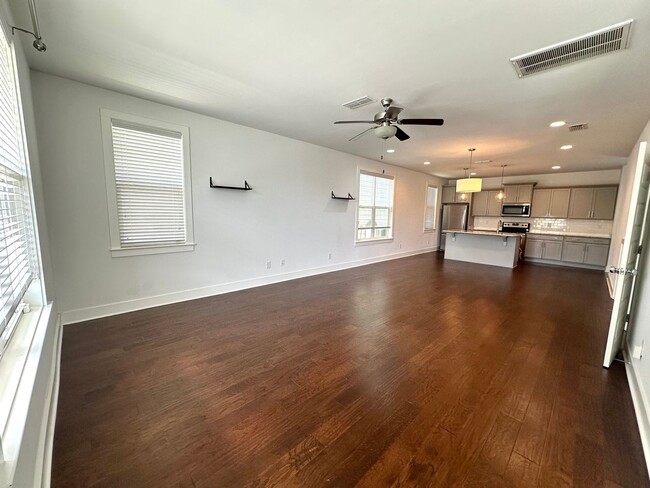 Building Photo - SPECIAL ALERT!! $250 1st full months rent!...