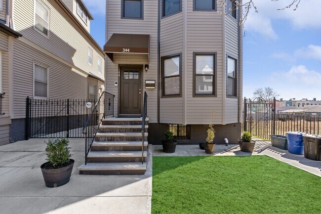 Foto del edificio - 344 Arlington Ave