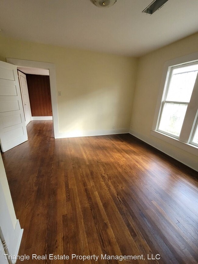 Building Photo - 3 br, 1 bath House - 1008 7th St