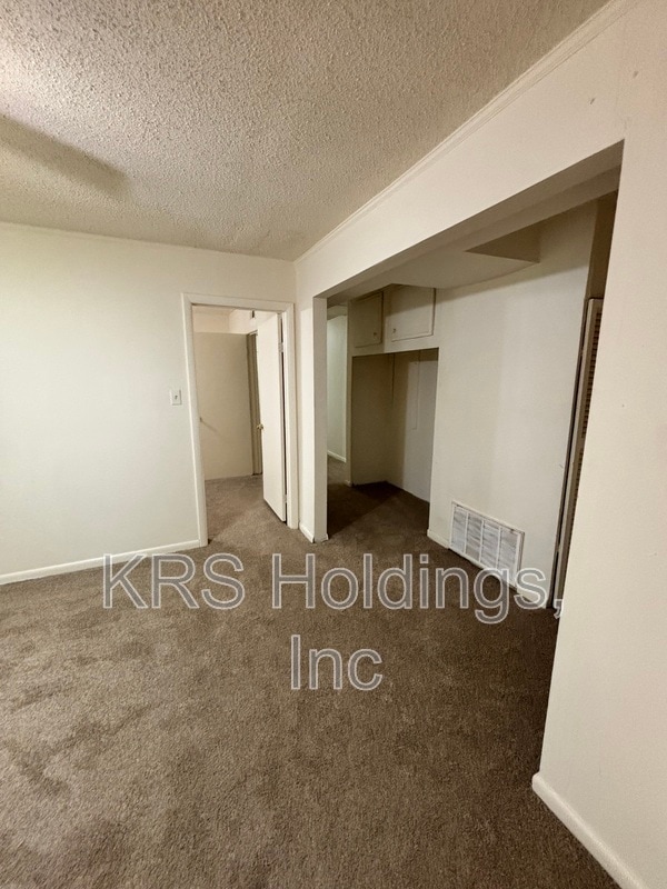 Building Photo - 112 W Seaview Ave