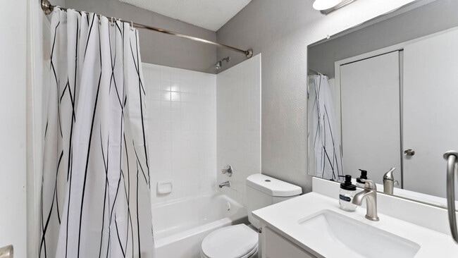 Foto del edificio - 803 Capitol Ct