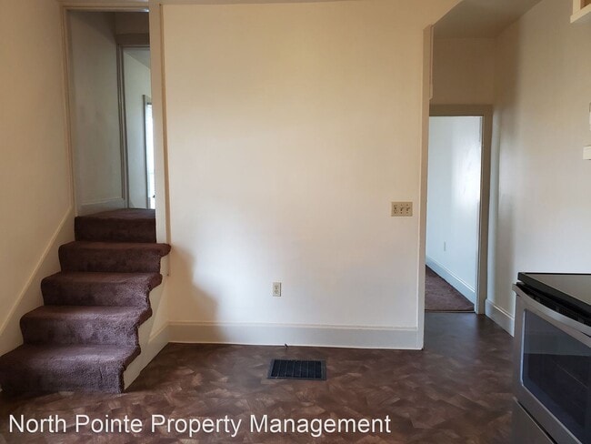 Building Photo - 2 br, 2 bath House - 68 S. Pitt St.