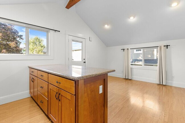 Foto del edificio - 3803 SE 65th Ave